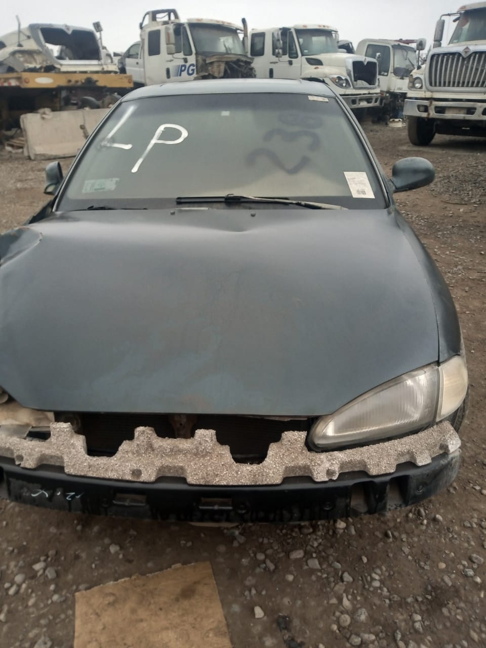  Hyundai ELANTRA 1996    EN DESARME